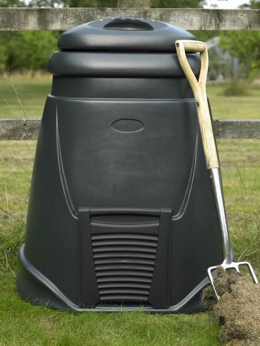 Compost container