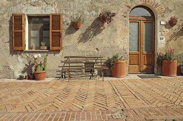 detail of beautiful old tuscan house