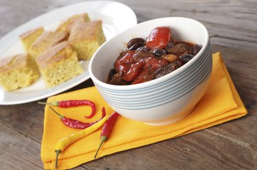 Chili and corn bread