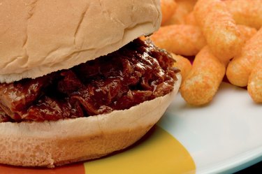 Barbecue sandwich and cheese puffs
