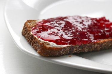 sandwich with jam