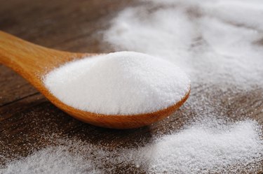 Bicarbonate in a wooden spoon