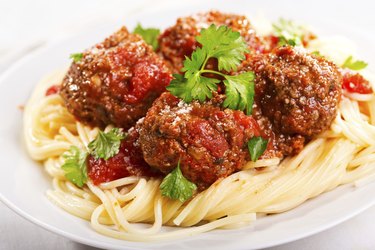 pasta with meatballs and parsley
