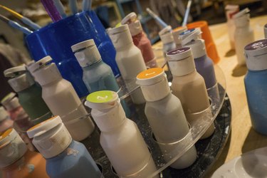 How Long Does Oil Paint Take To Dry? (2 Ways to speed it up)