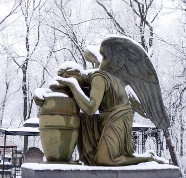 Weeping Angel in winter