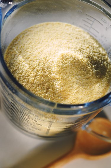 how-to-measure-the-ratio-of-flour-vs-cornstarch-substitute-ehow