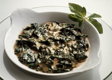 Spinach in Peanut Cream Sauce