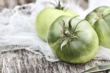 History of Tomato Pin Cushions