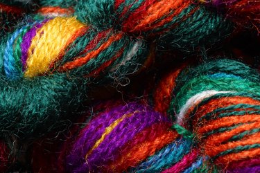 Braided dyed yarn