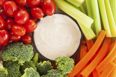 Organic Raw Vegetables with Ranch Dip