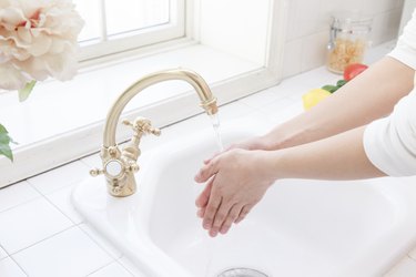 Women to hand washing