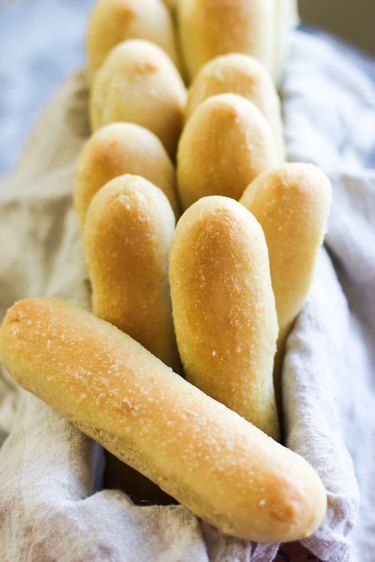How to Make Olive Garden's Breadsticks
