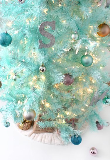 How to Create a Modern Christmas Tree Using Spray Paint | eHow