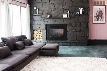 How to Update a Rock Fireplace By Using Paint