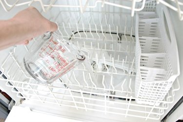 How to Clean Inside of a Dishwasher