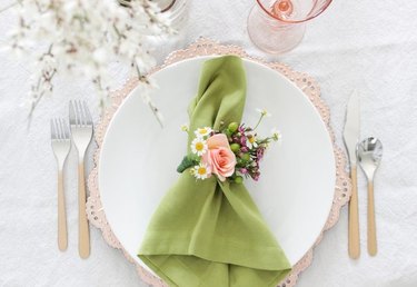 How to Create Napkin Rings Using Fresh Florals