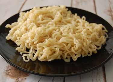 Boiled noodles