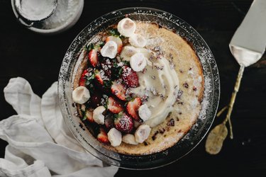 This Dutch baby pancake is so impressive and simple to make!