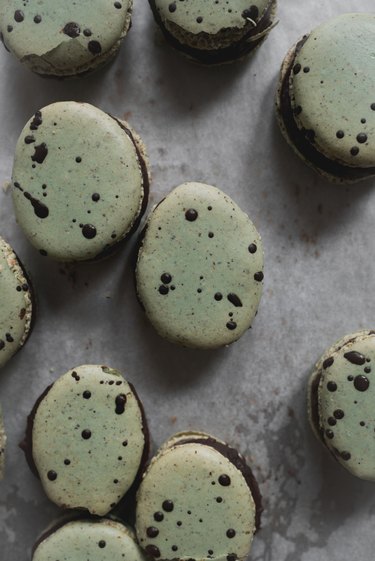 Enjoy your delicious and chocolate-y Easter Egg Macarons!