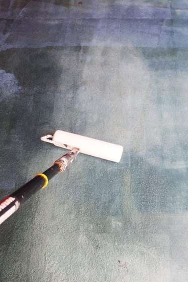 How to Acid Stain a Concrete Floor