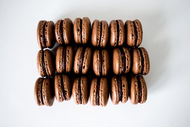 Chilled macarons.