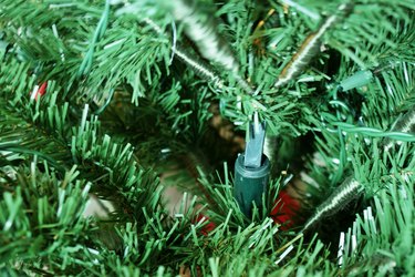 How to Plug in a Tree That Already Has Christmas Lights