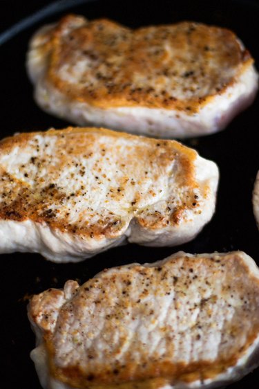 How to Make Tender Pork Chops | ehow