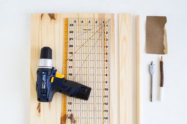 How to Make Your Own Peg Board