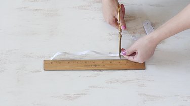 Cutting elastic strip