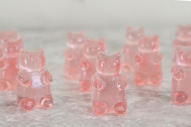 Sparkling rosé gummy bears