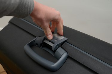 How to Open a Samsonite Lock ehow