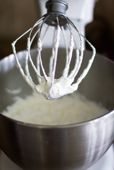 How to Make Easy Homemade Whipped Cream
