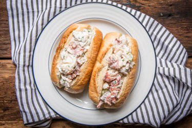 Easy to Make Maine Lobster Rolls Recipe