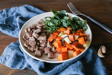 sirloin steak with sweet potatoes