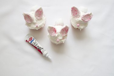 Decorate bunny face with pink sugar pearls
