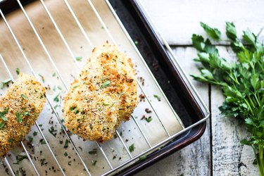 How to Bake Breaded Chicken