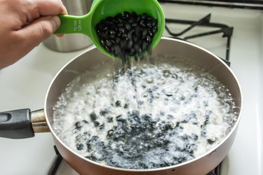 How To Cook Black Beans EHow   91775427 02c4 4890 Bf96 3d310c793c21 