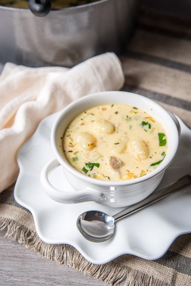 Olive Garden's Creamy Chicken Gnocchi Soup Recipe
