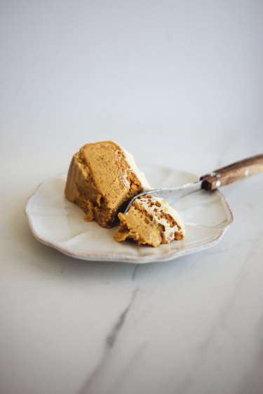 Pumpkin Pie Magic Cake will keep for up to 3 days and is best served cold!