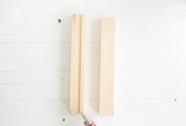 Glueing stand together