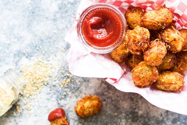 How to Make Everything Bagel Tater Tots