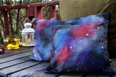How to paint a galaxy design on cushion covers.