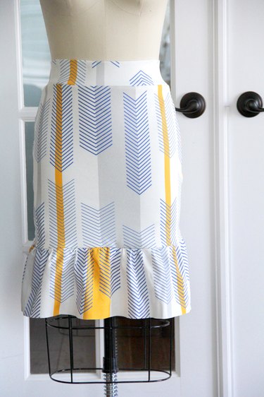 knit pencil ruffle skirt sewing tutorial