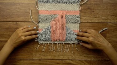 Removing DIY easy wall hanging from loom.