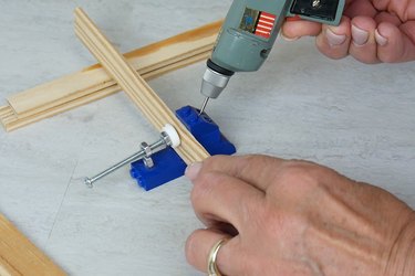 cut pocket holes in table planks