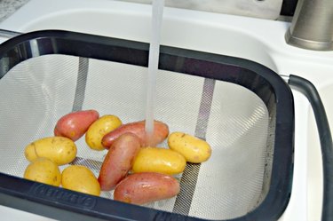 homemade fruit and vegetable wash solution
