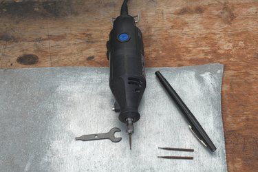 How to Engrave Metal With a Dremel Tool