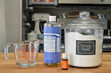 homemade slow cooker cleaner