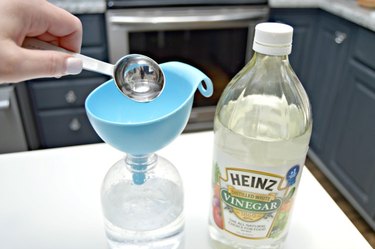 homemade auto glass cleaner