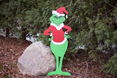 Completed Grinch wood cutout